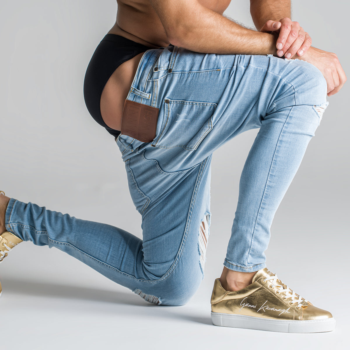 The Different Types of Jeans for Both Men and Women