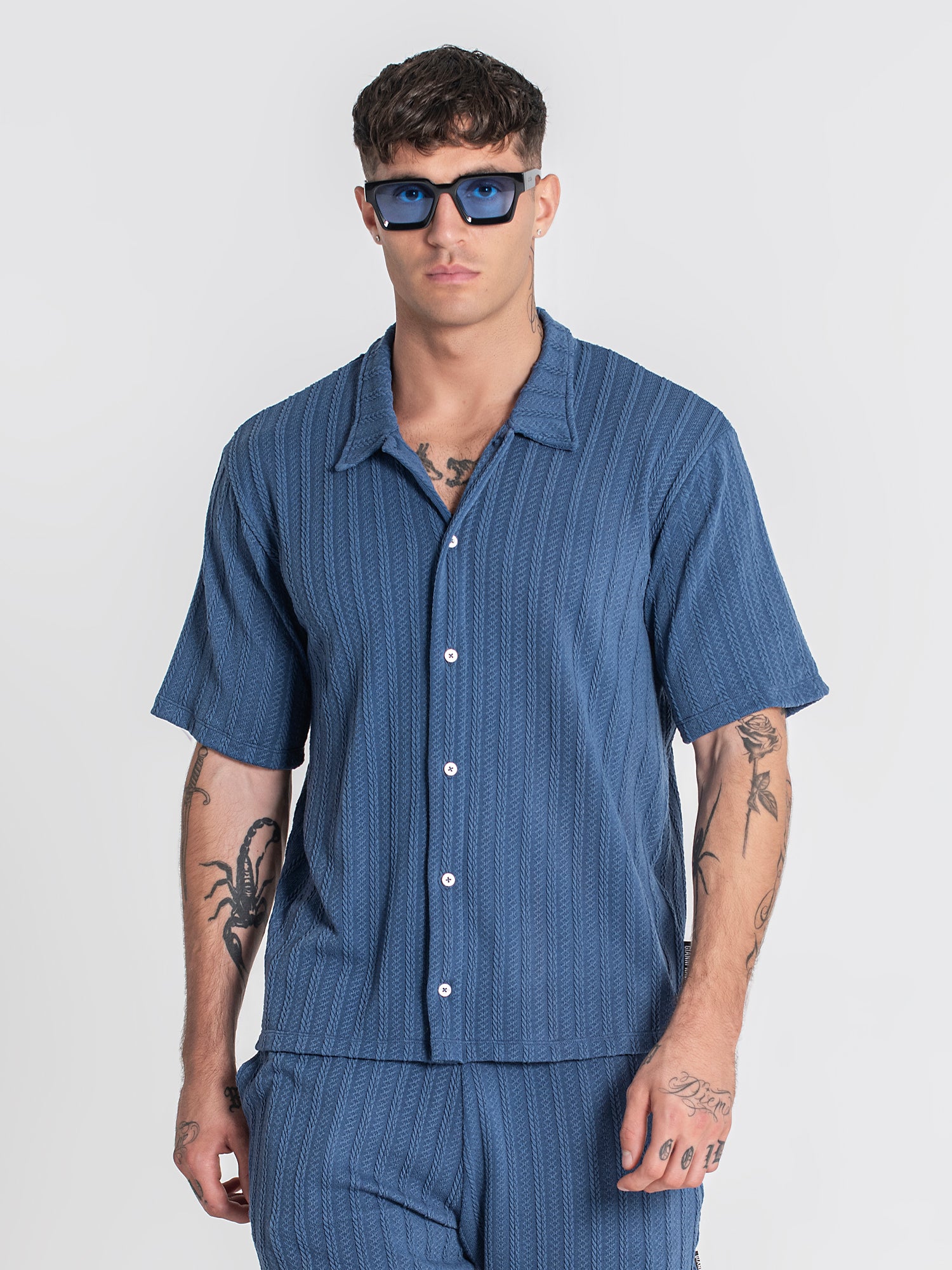 shirts / Blue Twist Shirt