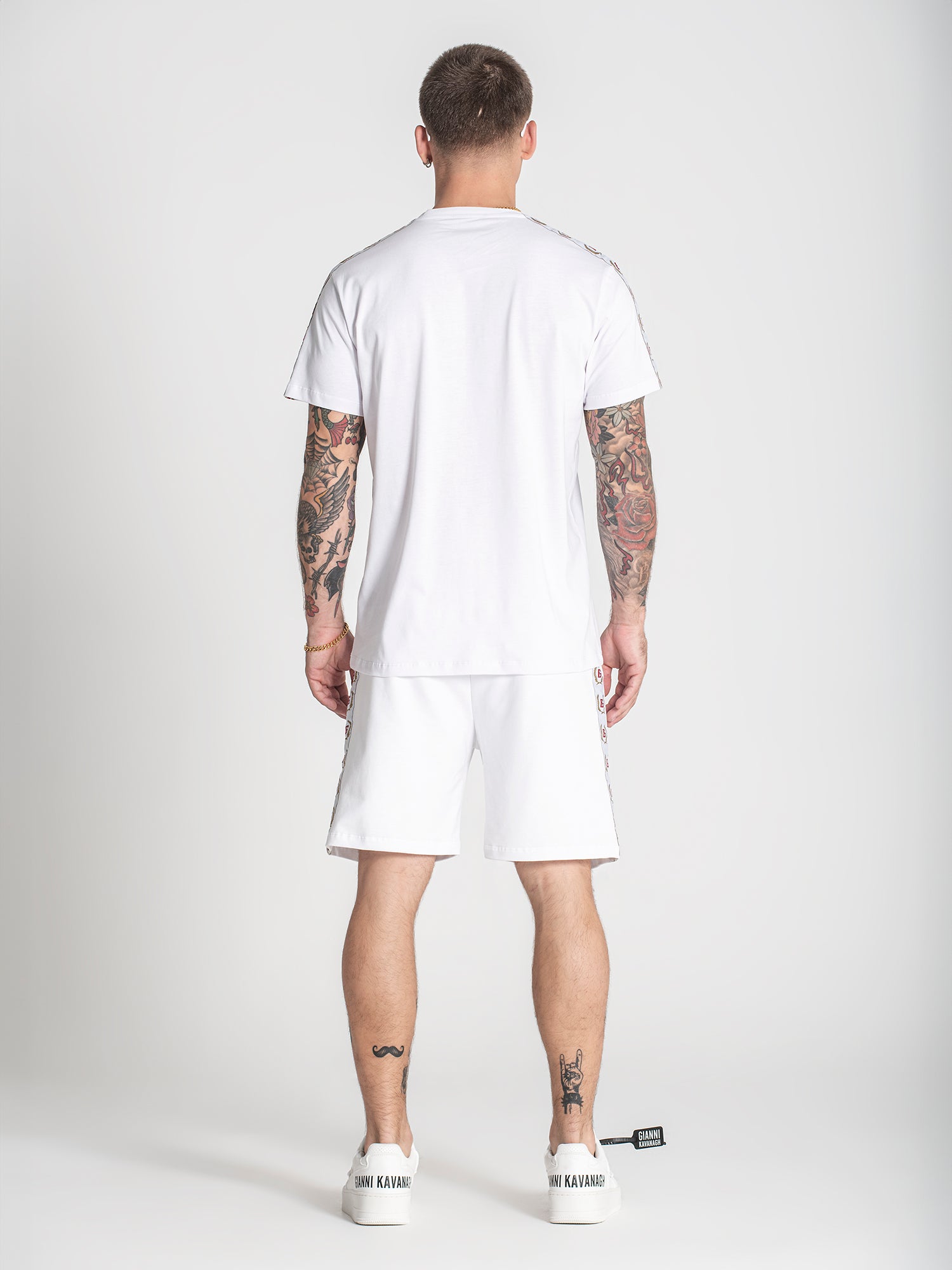 t-shirts / White Retro Tee